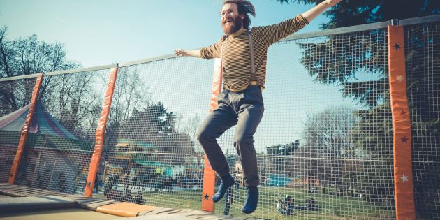 Co dát člověku na své narozeniny: Jump na trampolíně
