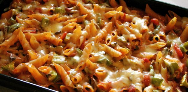 Baked pasta with minced meat