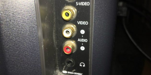 Kako spojiti TV na računalo putem kabela: RCA