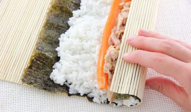 كيف لطهي السوشي: هوسوماكي و futomaki