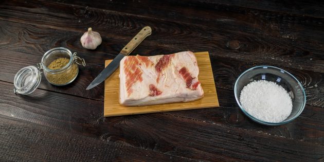 Ingredientes para la manteca de cerdo con ajo