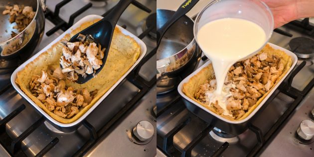 Kish avec du poulet et des champignons: ajouter du fourrage et du remplissage