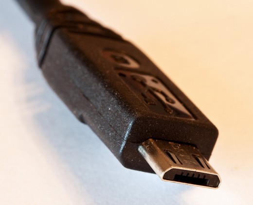 Micro USB连接器