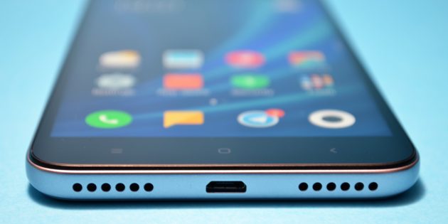 Xiaomi Redmi הערה 5a: הקצה התחתון