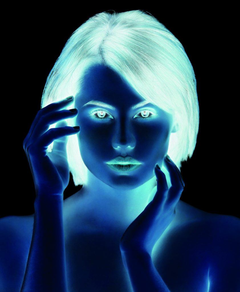 Illusions d'optique. Le visage de la femme