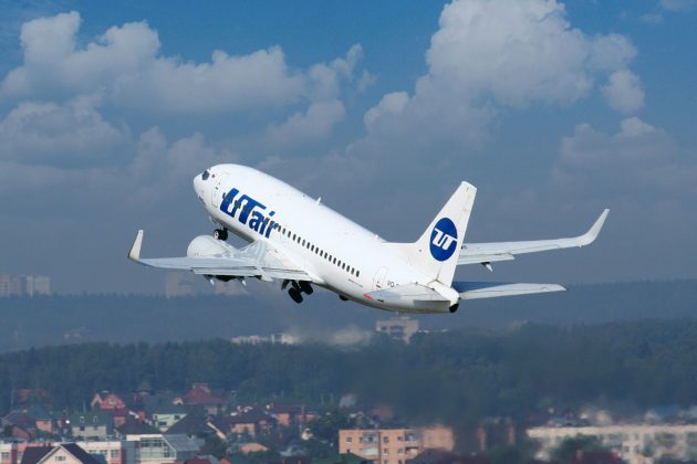 波音737-500航空公司Utair